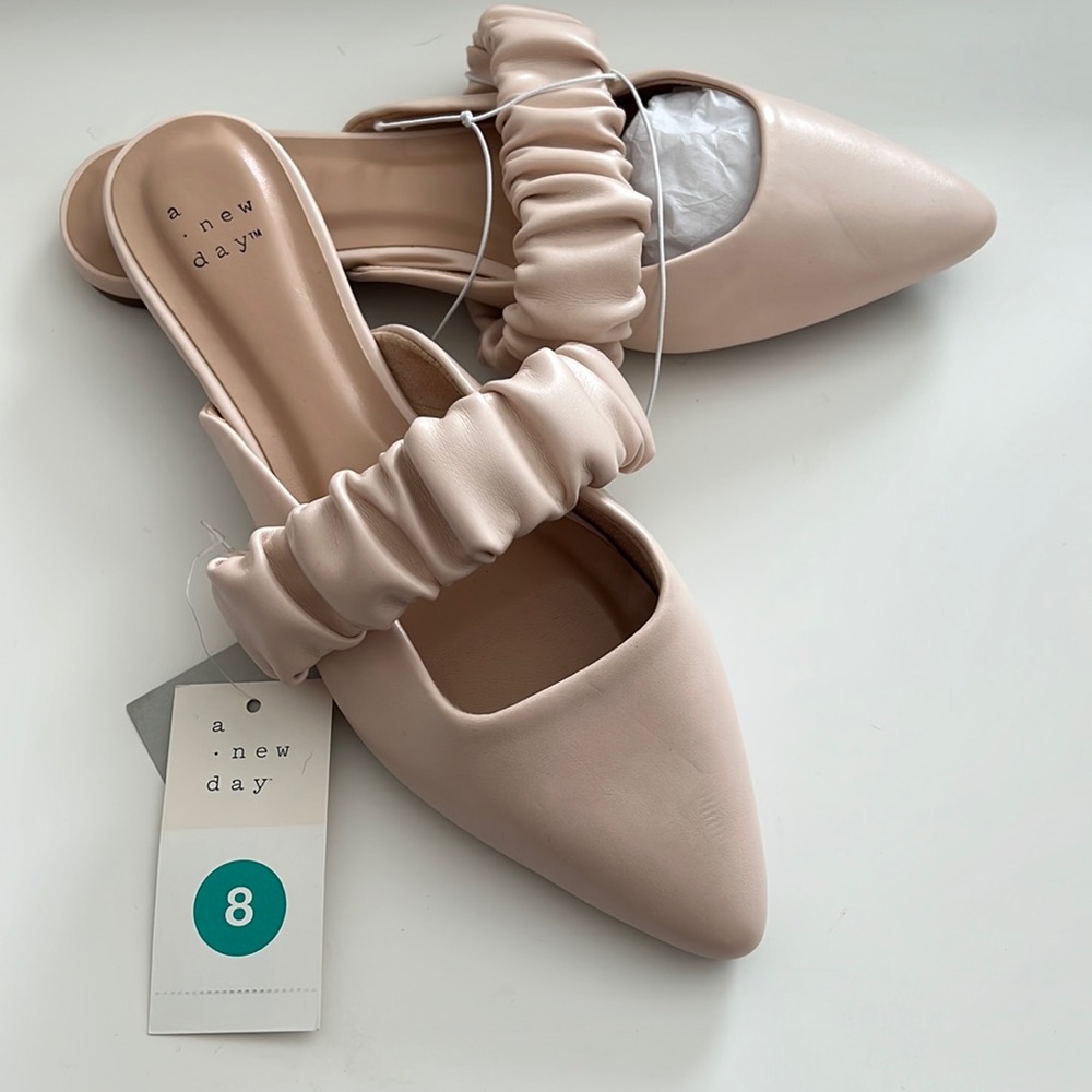 NWT Beige Mule Flats